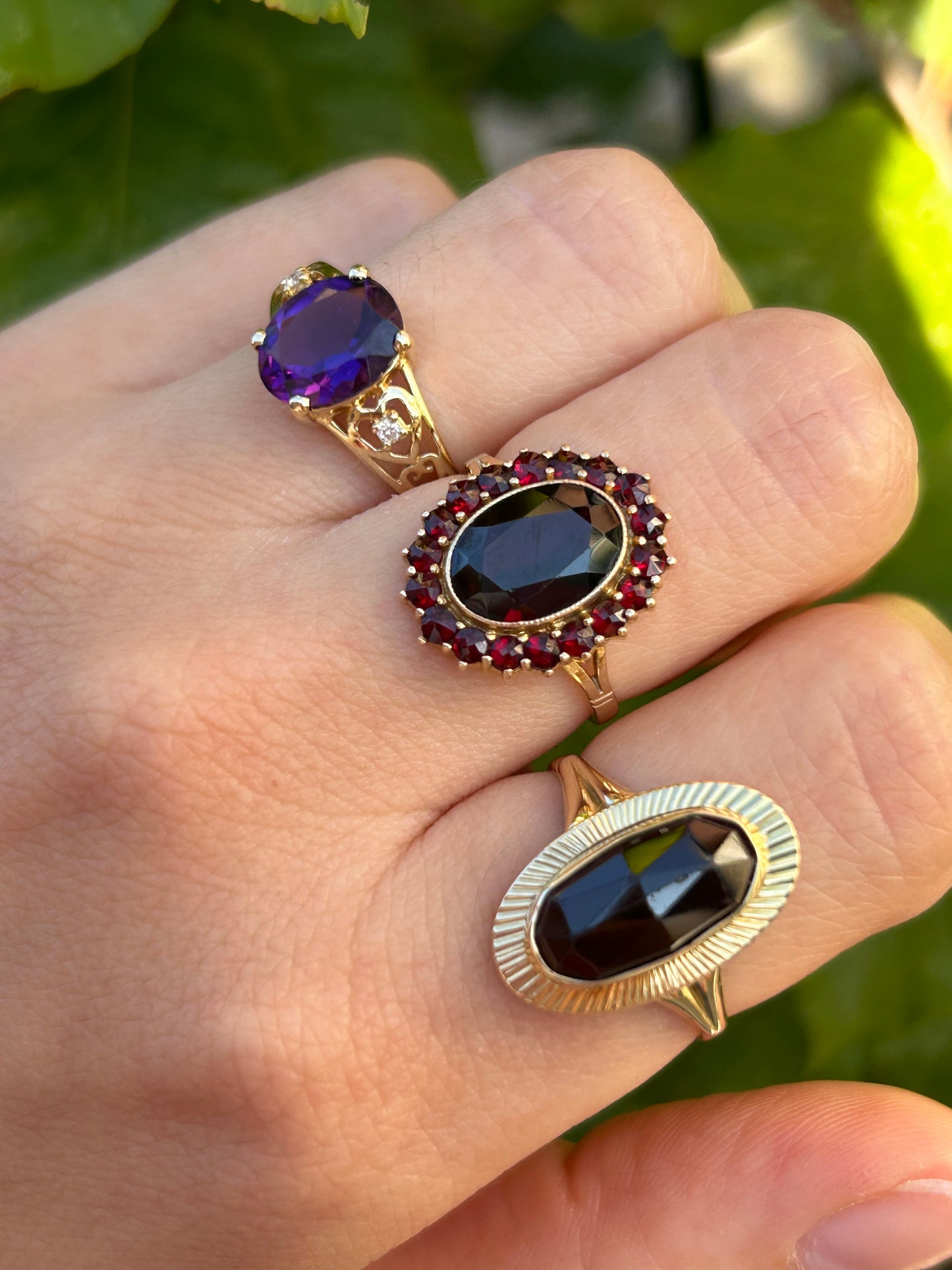 “ Royal Purple “ Vintage Geelgouden ring