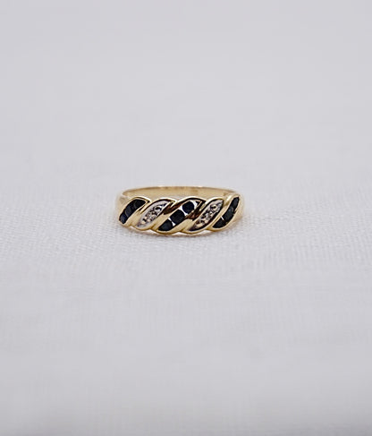 “ Le Croissant “ Vintage Geelgouden ring