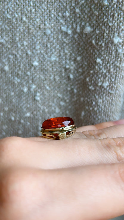 “ Amber “ Vintage geelgouden ring