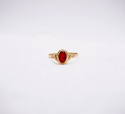 “ Ruby “ Vintage Geelgouden ring