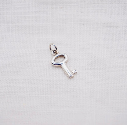 Vintage Zilveren hanger Sleutel