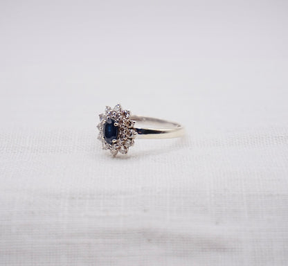 “ White Diana “ Vintage Witgouden ring