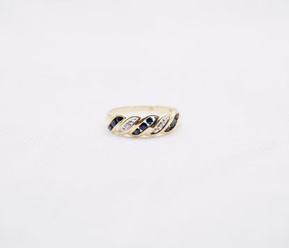 “ Le Croissant “ Vintage Geelgouden ring